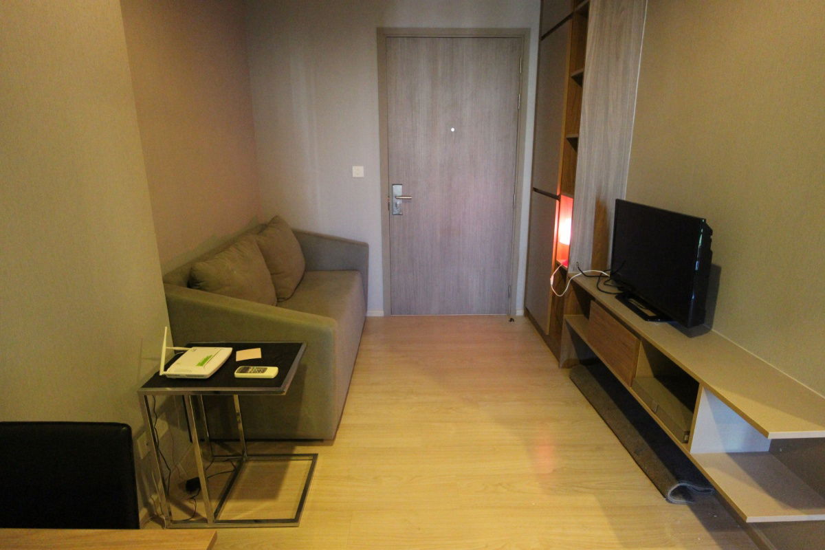 picture The Gallery Bearing - 1 Bed/ 1 Bath, Floor 12 - 2/9