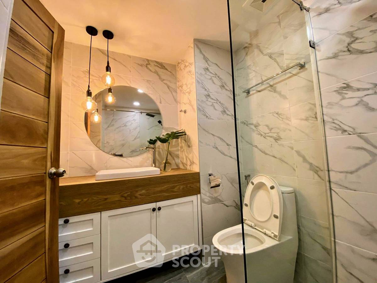 picture Studio Condo at View Talay 2 Condominium Jomtien close to Pattaya South (ID 1824217) - 13/17