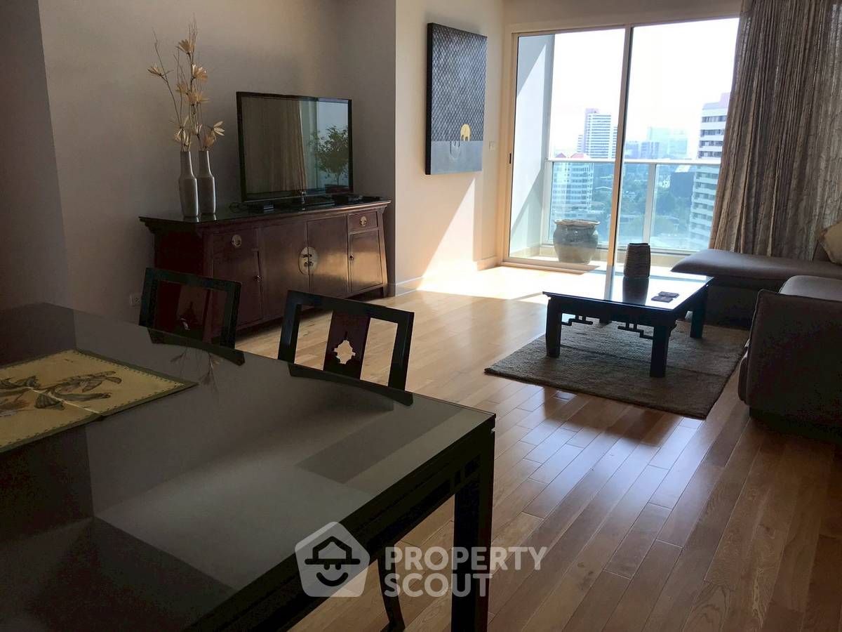 picture 3-BR Condo at Millennium Residence @ Sukhumvit Condominium near BTS Phrom Phong (ID 2286931) - 2/9