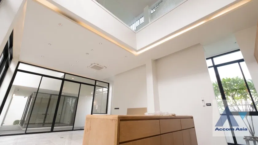 picture 🔼🔽 AccomA 📩 Private Swimming Pool,Home Office 5 BR House in Khlong Ton Nuea (1715937) - 15/20