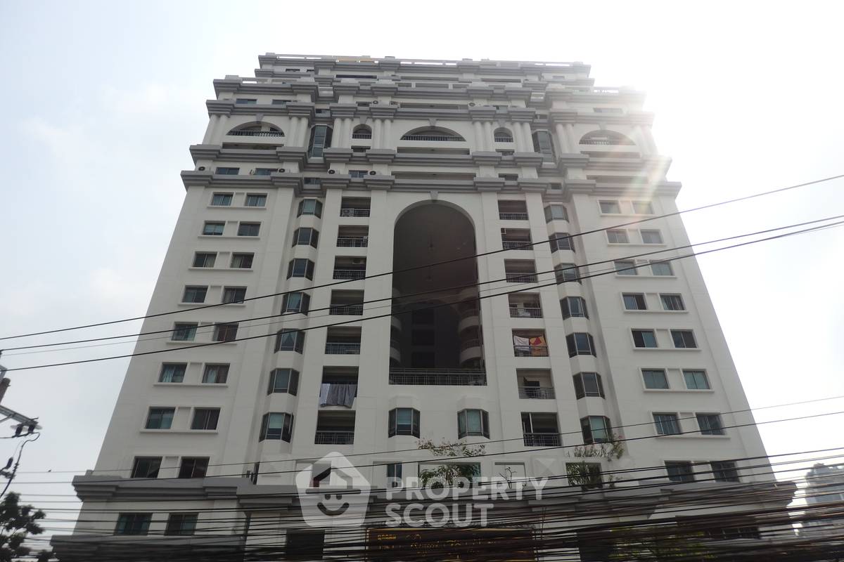 picture 2-BR Condo at Royal Castle Sukhumvit near BTS Phrom Phong (ID 886671) - 9/21