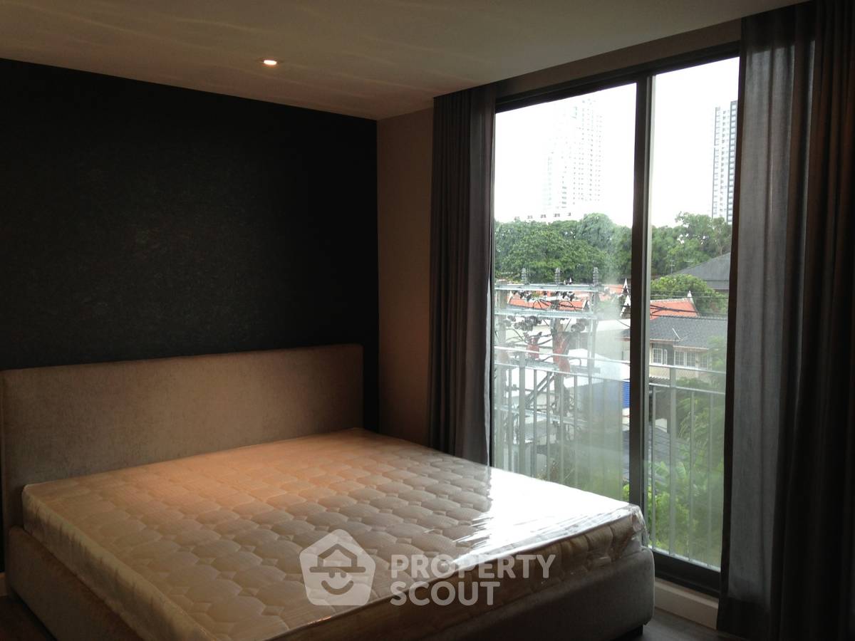 รูป คอนโด 1-ห้องนอน ที่ เดอะ รูม สุขุมวิท 40 ใกล้ BTS ทองหล่อ (ID 814811) - รูปที่ 2/9