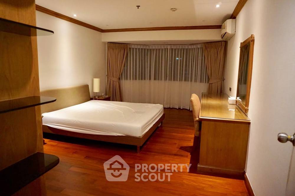 picture 3-BR Condo at Baan Suanpetch Condominium near BTS Phrom Phong (ID 385376) - 13/14