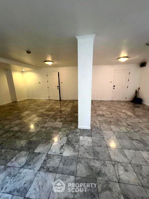 ขายคอนโด : คอนโด 1-ห้องนอน ที่ ลุมพินีเพลส สาทร ใกล้ BTS เซนต์หลุยส์ (ID 2296245)