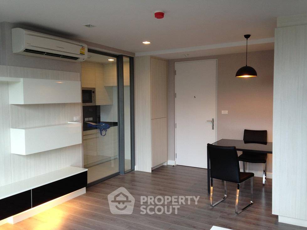 รูป คอนโด 1-ห้องนอน ที่ เดอะ รูม สุขุมวิท 40 ใกล้ BTS ปุณณวิถี (ID 510421) - รูปที่ 8/10