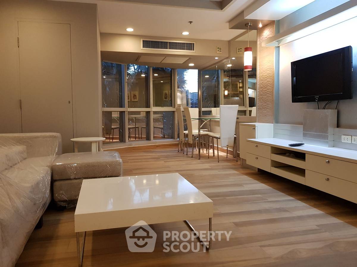 picture 2-BR Condo at The Trendy Condominium near BTS Nana (ID 512273) - 1/13