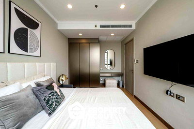Condos for sale : 2-BR Condo at Supalai Oriental Sukhumvit 39 near MRT Phetchaburi (ID 1896108)