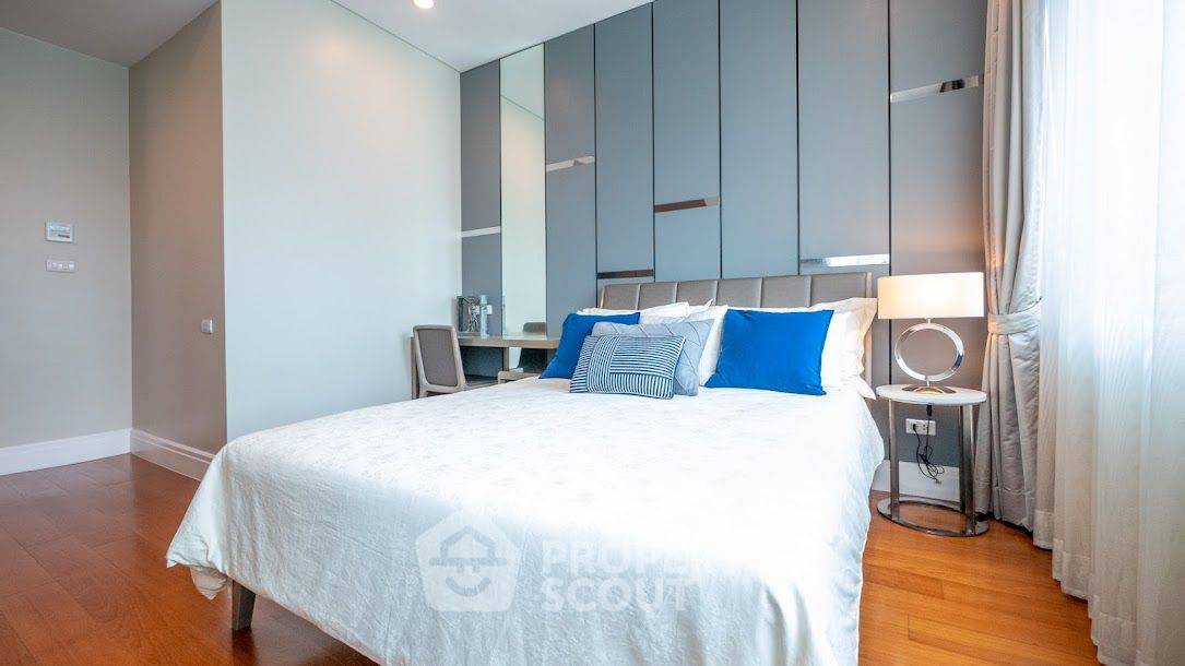 picture 3-BR Condo at Bright Sukhumvit 24 Condominium near BTS Phrom Phong (ID 721596) - 7/11