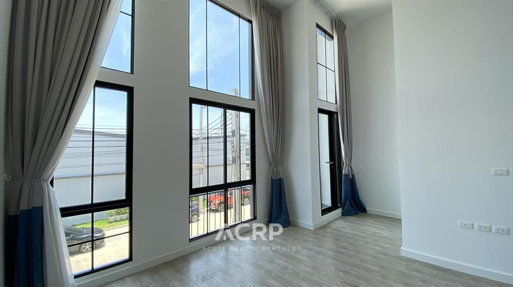รูป ขายทาวน์โฮม 2 ชั้น สไตล์ Modern Loft โครงการชีวาโฮม ประชาอุทิศ - รูปที่ 10/20
