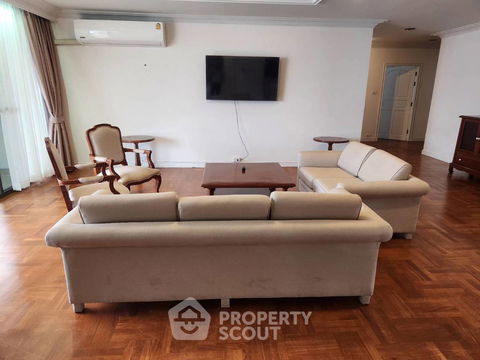 4-BR Condo at Charan Tower near BTS Phrom Phong (ID 1847680)
