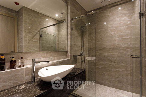 1-BR Condo at ASHTON Asoke - Rama 9 near MRT Phra Ram 9 (ID 710869)