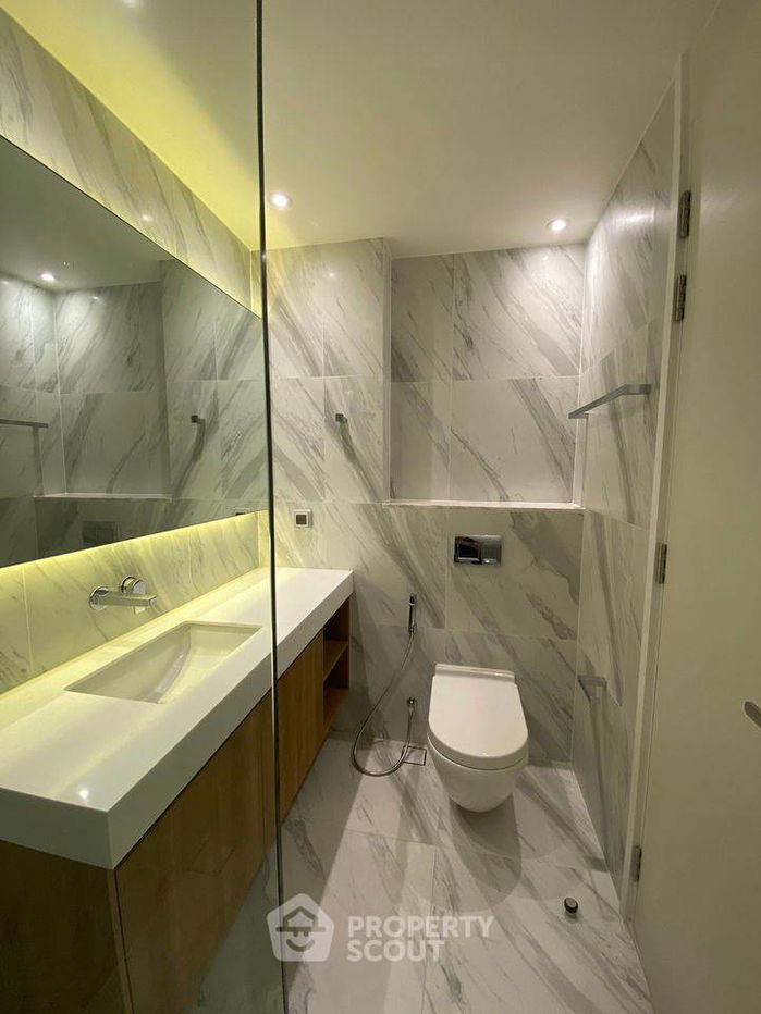 picture 1-BR Condo at Muniq Sukhumvit 23 near MRT Sukhumvit (ID 409620) - 4/27