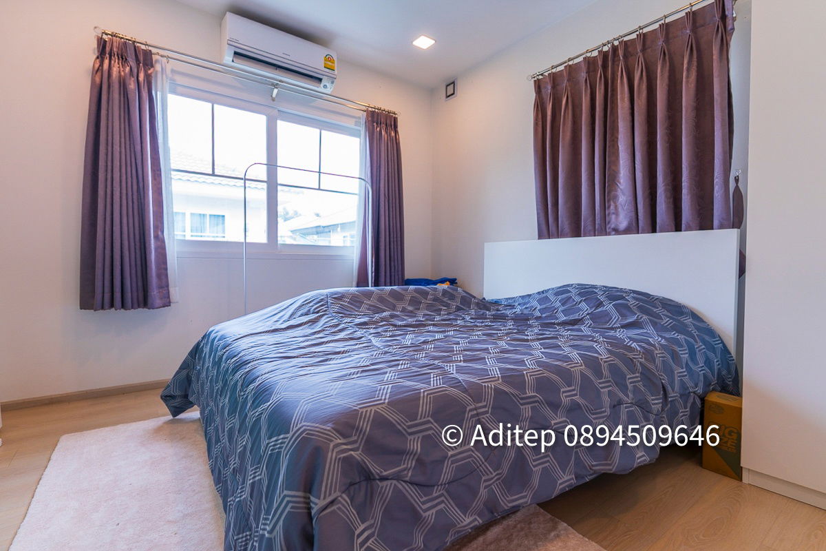picture Single house for sale, 60 sq m, Pruklada Wongwaen-Hathai Rat, 3 bedrooms, 3 bathrooms, front of house facing the garden - 27/29