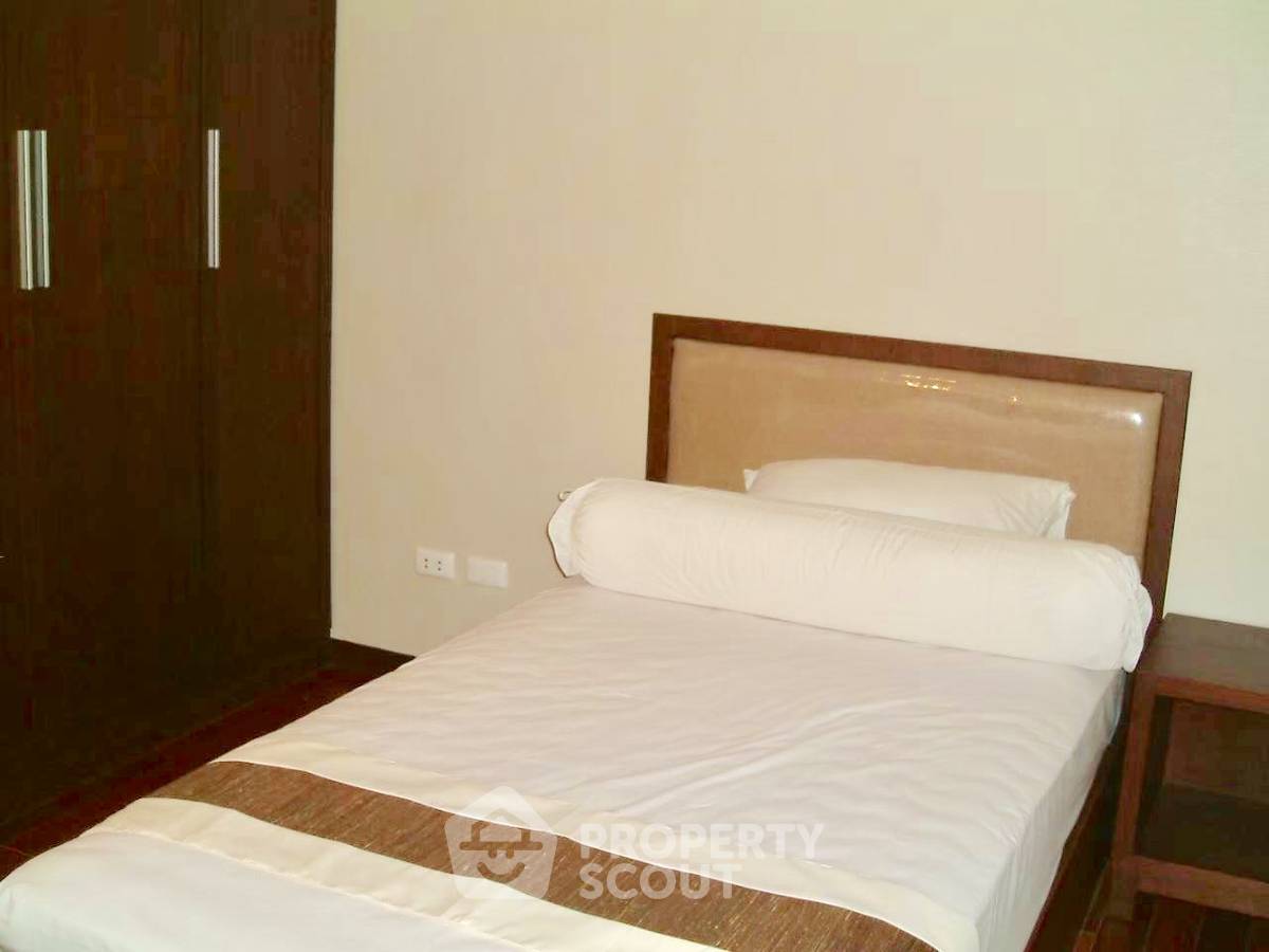 picture 2-BR Condo at 49 Plus near BTS Phrom Phong (ID 513989) - 7/9