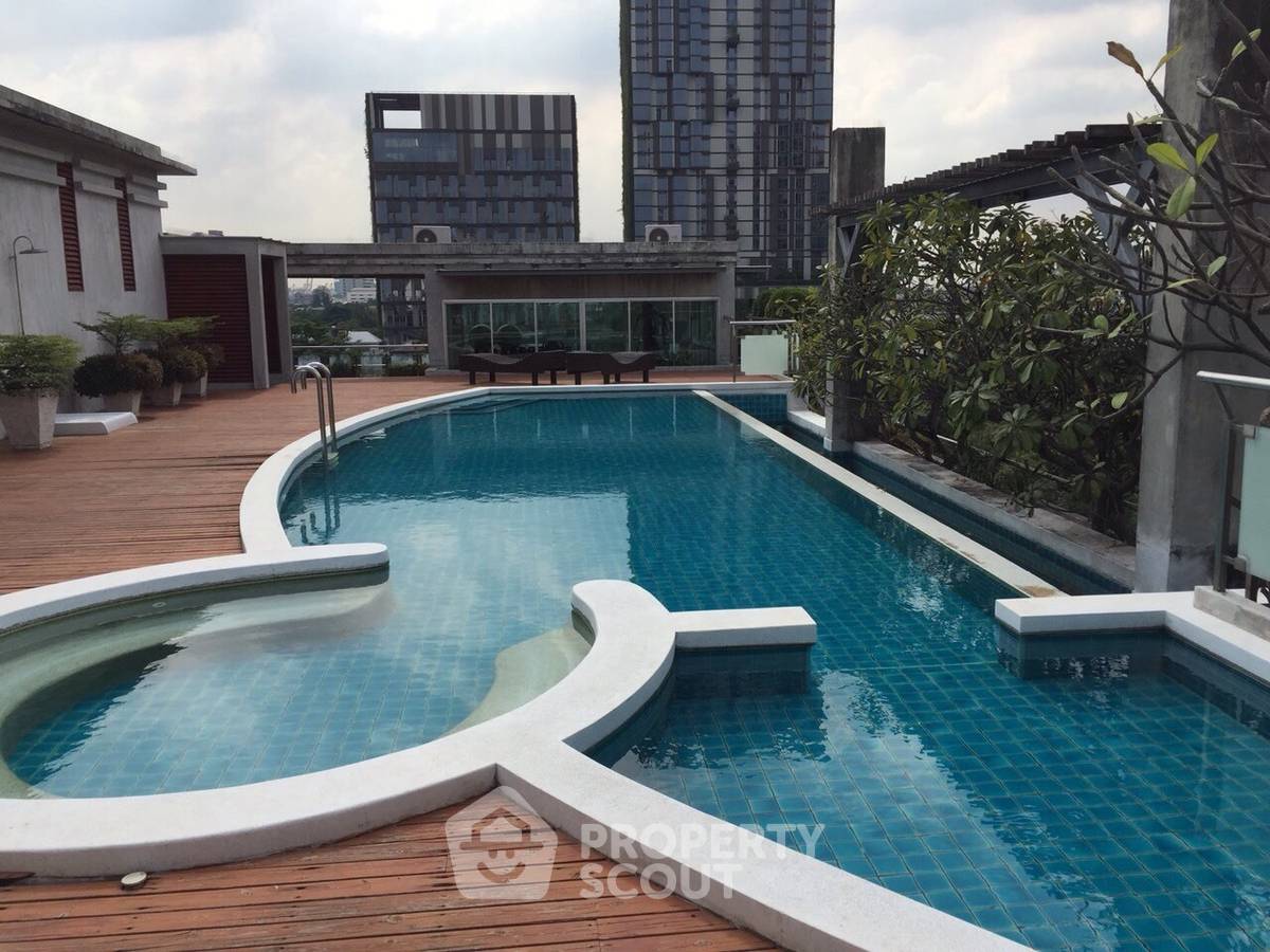 picture 2-BR Condo at Von Napa Sukhumvit 38 Condominium near BTS Thong Lor (ID 890320) - 2/3