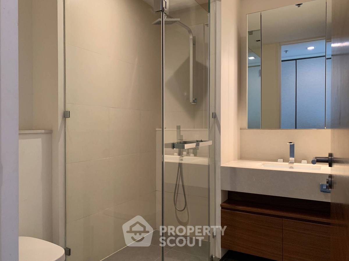 picture 2-BR Condo at The River Condominium near BTS Saphan Taksin (ID 513216) - 11/13