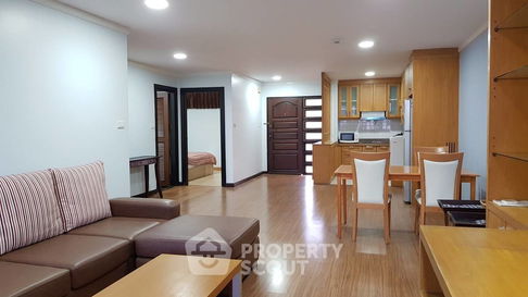 2-BR Condo at Supalai Place Sukhumvit 39 near BTS Phrom Phong (ID 512412)