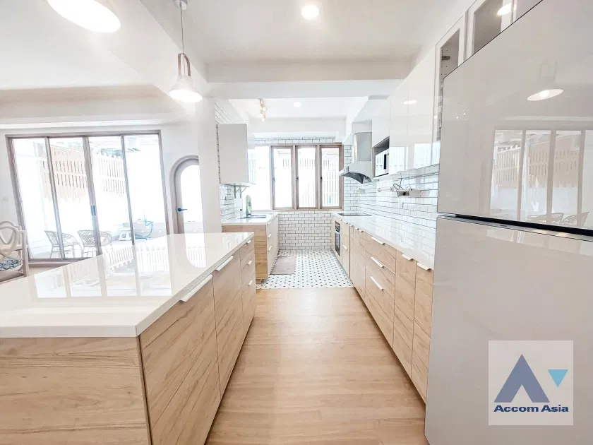 picture 🔼🔽 AccomA 📩  3 BR House in Phra Khanong Nuea (AA35744) - 9/20
