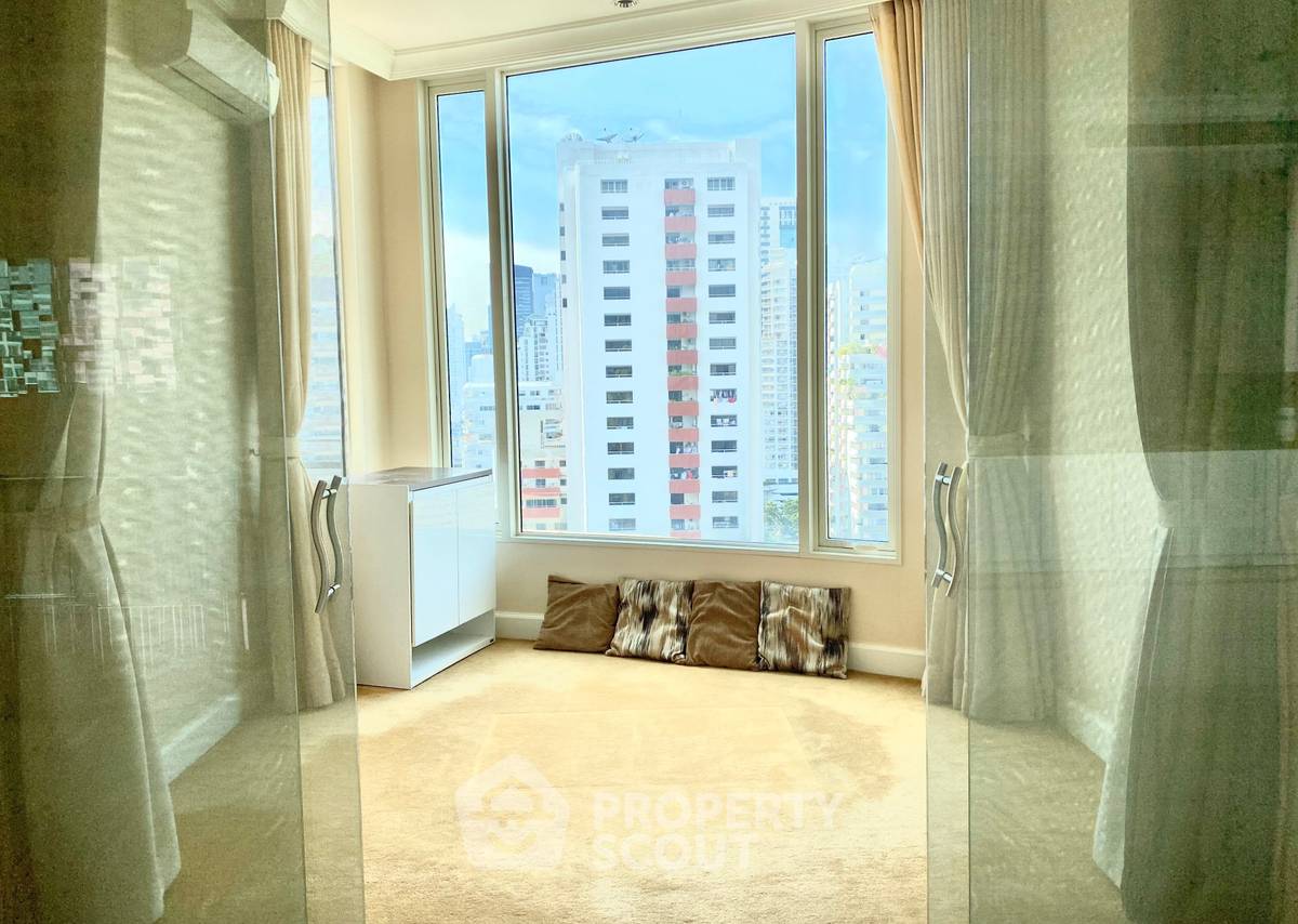 picture 4-bed 4-bath Condo size 355 sq.m. at Royce Private Residences by BTS Asoke for rent (ID 992943) - 9/16