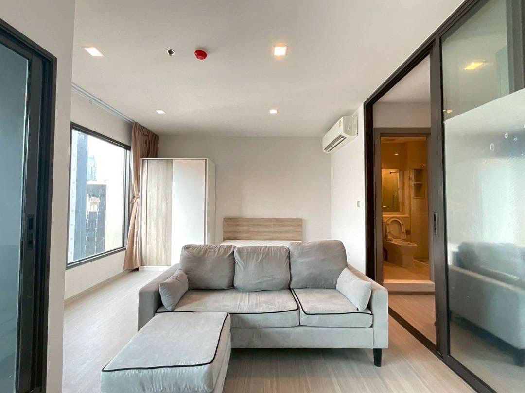picture 🔥P1142 Urgent!!️ Condo for rent Life Asoke Rama9, near SWU. Beautiful room, fully furnished, with Anu, super discount price. - 5/9