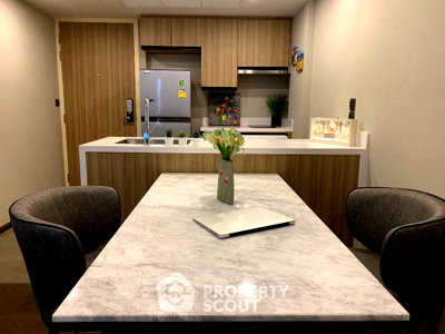 Condos for rent : 200m To BTS Chit Lom | 1-BR At Na Vara Residence (ID 674342)