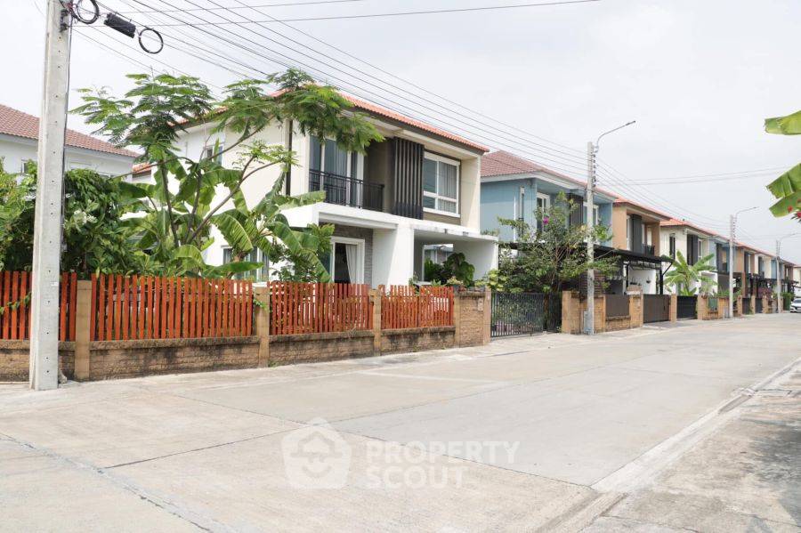picture 4-BR House at Golden Village Onnut-Pattanakan in Prawet (ID 2147344) - 7/10
