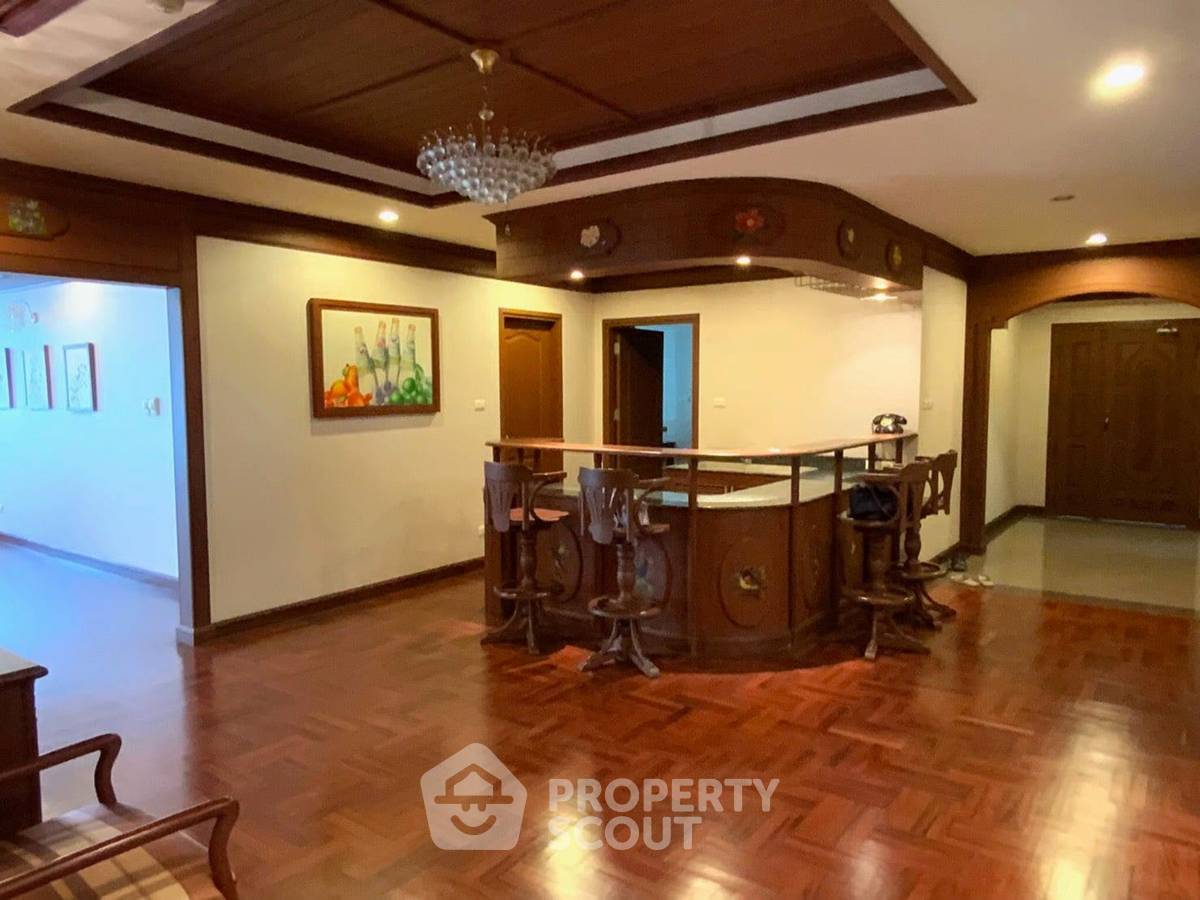 picture 3-BR Condo at PM Riverside Condominium in Bang Phong Phang (ID 529767) - 4/22