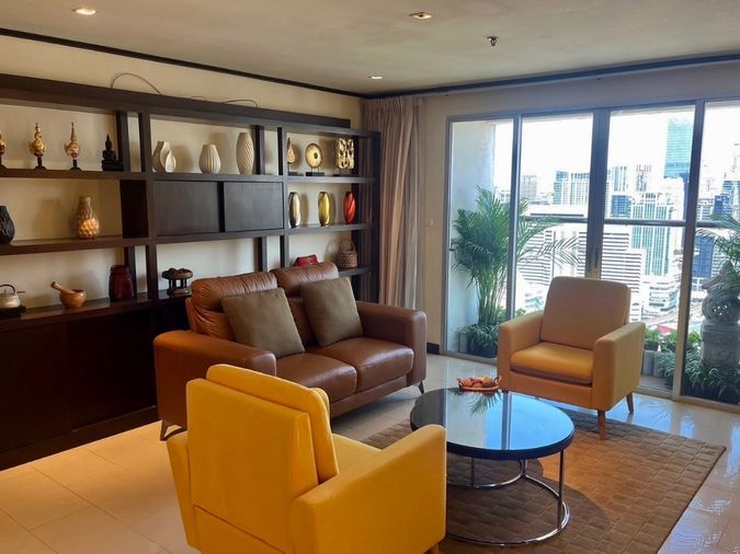✨ For Rent: Sukhumvit Suite Condo – Luxury 1-Bedroom in Nana with Stunning City View ✨ 📍 Prime Location | Nana (BTS 500m / MRT 800m)