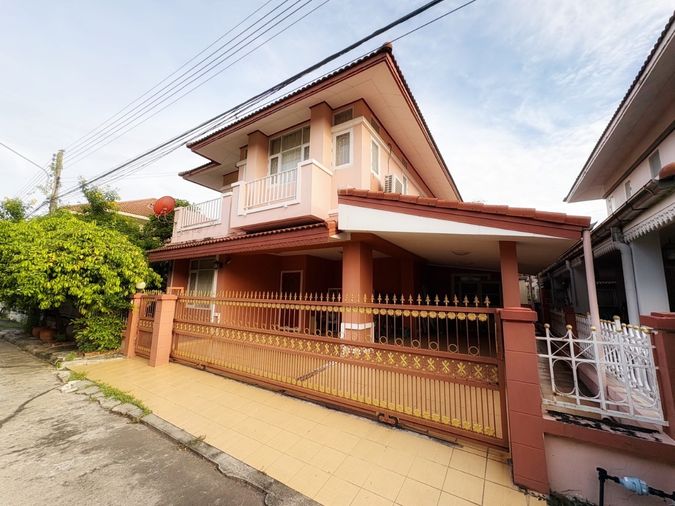 บ้านเช่า 3 ห้องนอน พร้อมเข้าอยูู่ ราคาดีมาก เพียง 20,000 บาทเท่านั้น