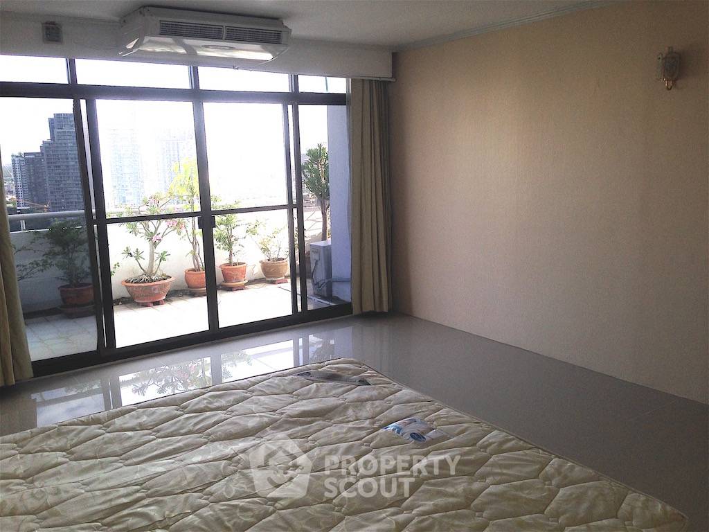 picture 3-BR Condo at The Waterford Thonglor near BTS Thong Lor (ID 515671) - 10/15