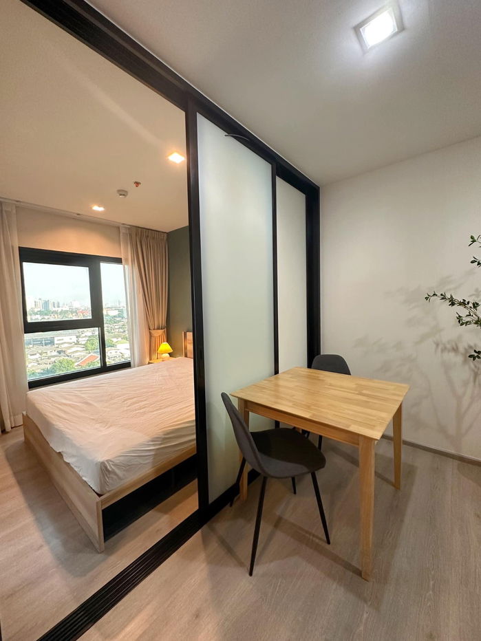 picture For Rent “  The Base Phetkasem “Fully furniture and ready to move in >>contact us  Line@assetrootz  - 8/10