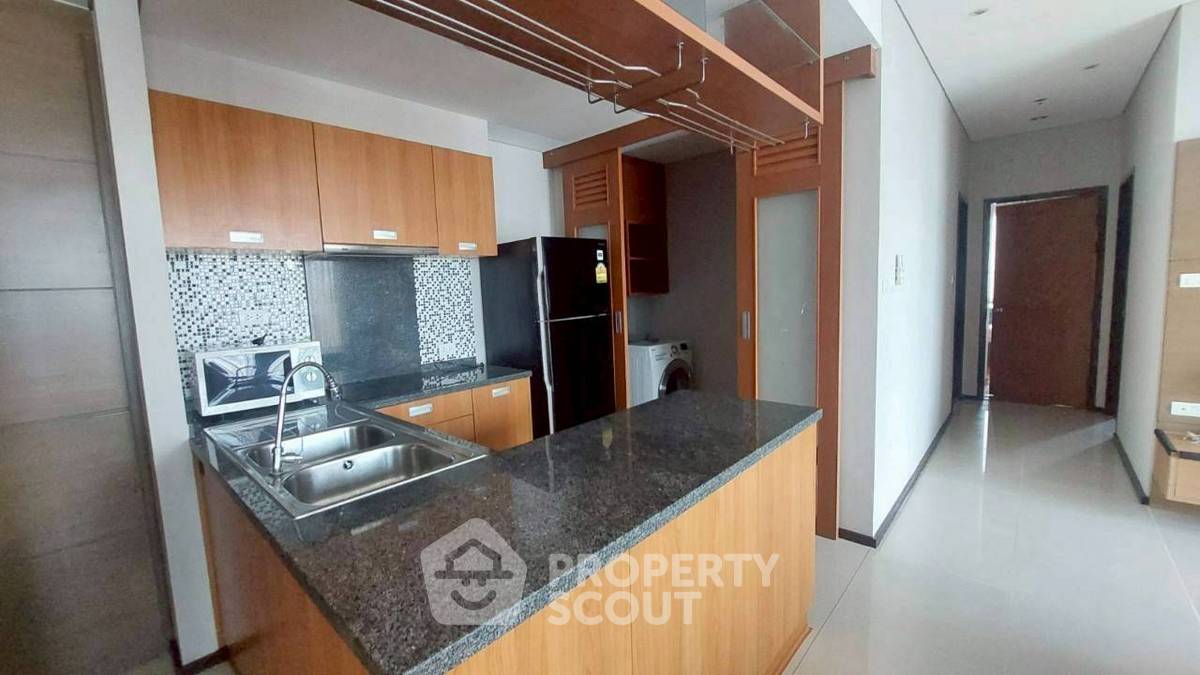 picture 2-BR Condo at Villa Sathorn near BTS Krung Thon Buri (ID 2287608) - 7/18