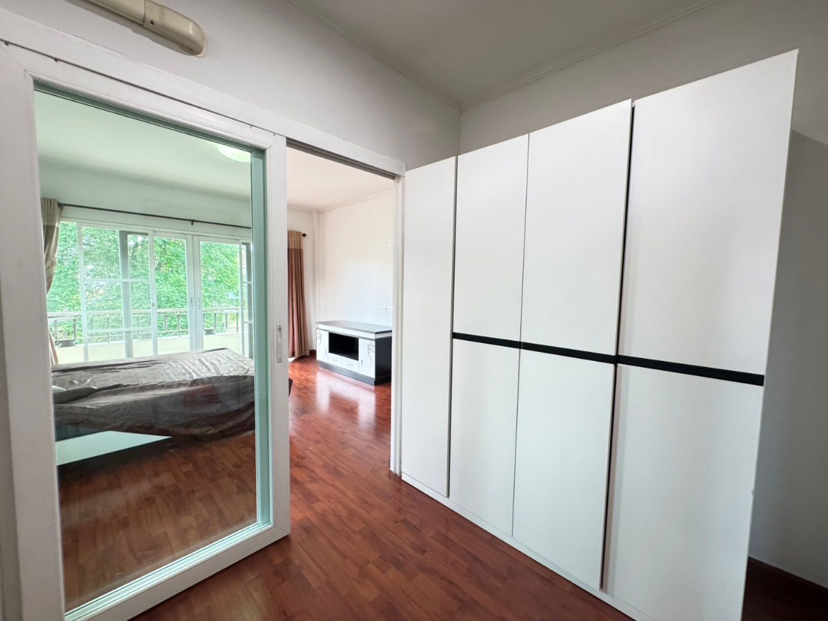 picture House for RENT! ** Corner Unit ** Close to Town near Shopping mall, Market, International School and etc. - 15/22