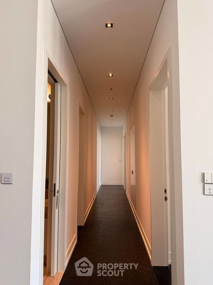 picture 3-BR Condo at The Ritz-Carlton Residences, Bangkok near BTS Chong Nonsi (ID 2289024) - 4/10