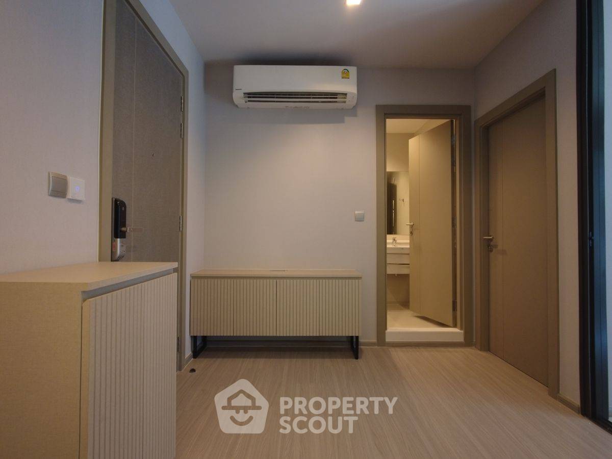 picture 1-BR Condo at Life Asoke - Rama 9 near MRT Phra Ram 9 (ID 2094542) - 3/9