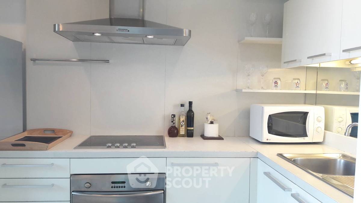 รูป คอนโด 2-ห้องนอน ที่ อเวนิว 61 คอนโดมิเนียม ใกล้ BTS ทองหล่อ (ID 513549) - รูปที่ 3/9