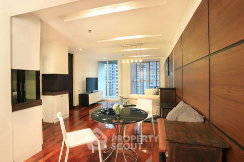2-BR Condo at Urbana Langsuan Condominium near BTS Ratchadamri (ID 825515)