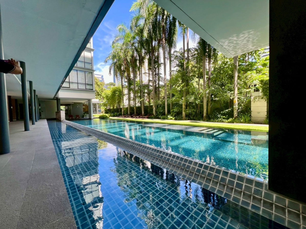 รูป 🏝 สัมผัสความร่มรื่นใจกลางสุขุมวิท กับคอนโดสไตล์รีสอร์ท Domus 16 โอบล้อมด้วยต้นไม้และธรรมชาติ บรรยากาศเงียบสงบ เป็นส่วนตัว จำนวนยูนิตน้อย - รูปที่ 20/28