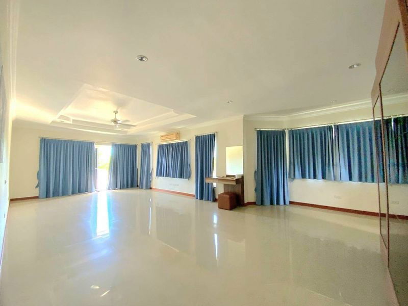 picture For sale: Large luxury detached house in Bang Saray area, seaside, Sattahip, Chonburi - 17/20