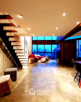 Condos for rent MRT Sam Yan : 2-BR Condo at The Rajdamri near BTS Ratchadamri (ID 514087)