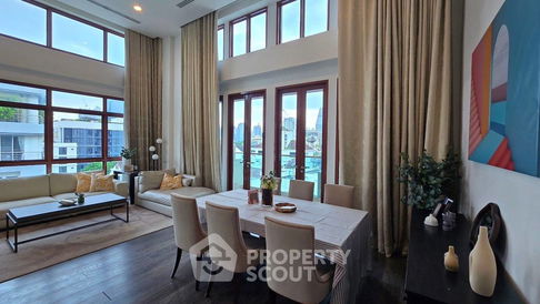 3-BR Condo at The Crest Ruamrudee near BTS Phloen Chit (ID 2295143)