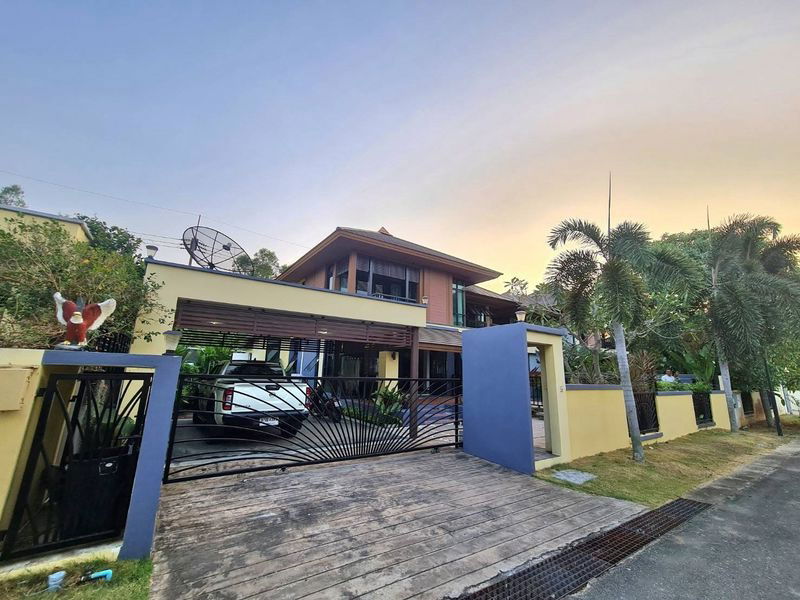 picture Two-storey detached house for sale in Horseshoe Point Village, near the edge of Map Prachan Reservoir, Pattaya, Chonburi - 18/18
