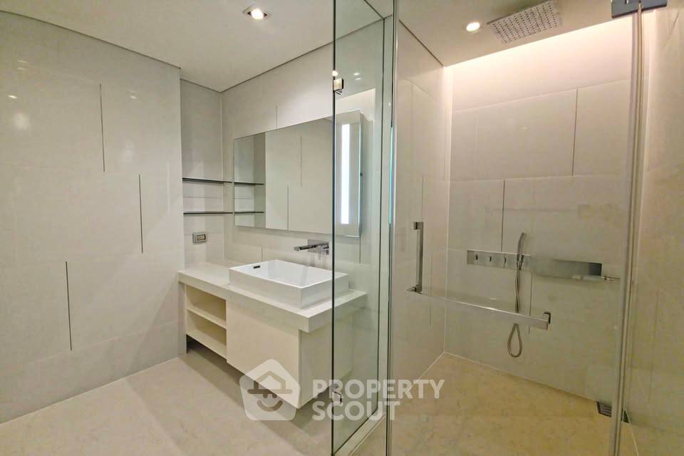 picture 1-BR Condo at The Bangkok Sathorn near BTS Surasak (ID 2291682) - 4/8