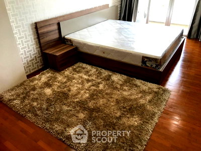 ขายคอนโด : คอนโด 3-ห้องนอน ที่ ริเวอร์ เฮเว่น เจริญกรุง คอนโดมิเนียม ใน บางคอแหลม (ID 414302)