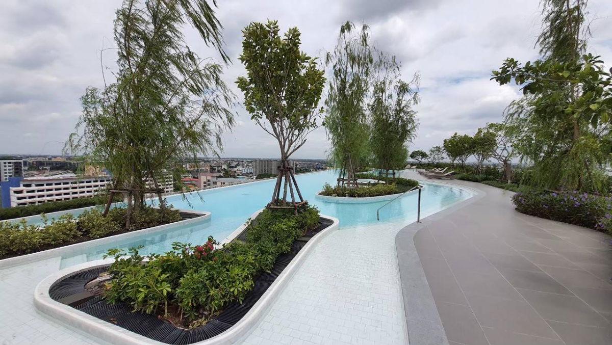 picture SALE !!! Condo at The Base Saphanmai in Anusawari by Owner - 13/13
