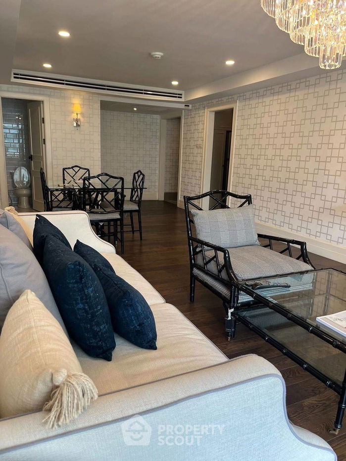 picture 2-BR Condo at Somkid Gardens Condominium near BTS Chit Lom (ID 2295105) - 4/20