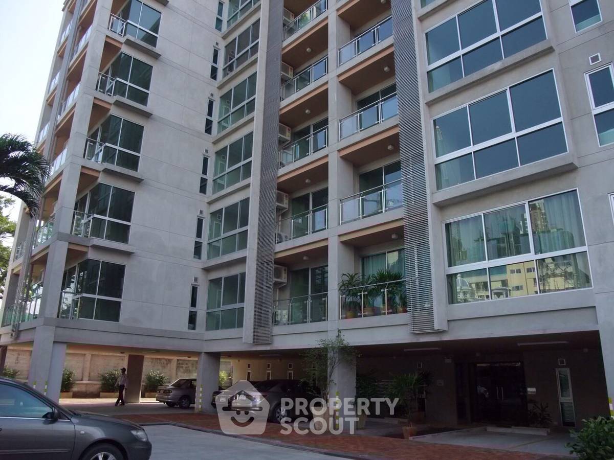 picture 2-BR Condo at Von Napa Sukhumvit 38 Condominium near BTS Thong Lor (ID 890320) - 3/3