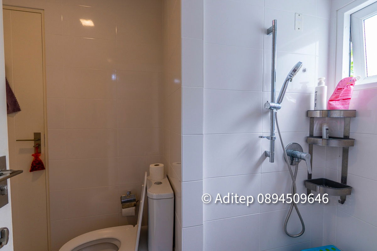 picture Single house for sale, 60 sq m, Pruklada Wongwaen-Hathai Rat, 3 bedrooms, 3 bathrooms, front of house facing the garden - 20/29