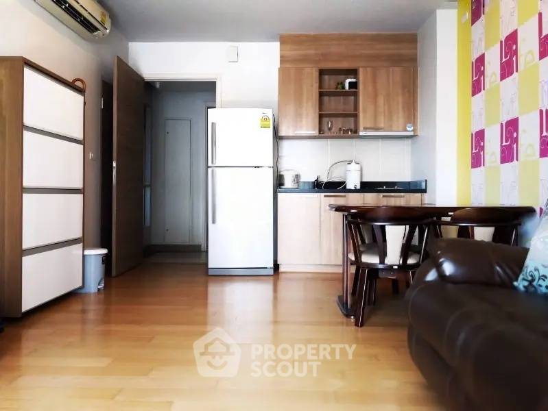 picture 2-BR Condo at Hive Taksin near BTS Wongwian Yai (ID 2279065) - 10/16