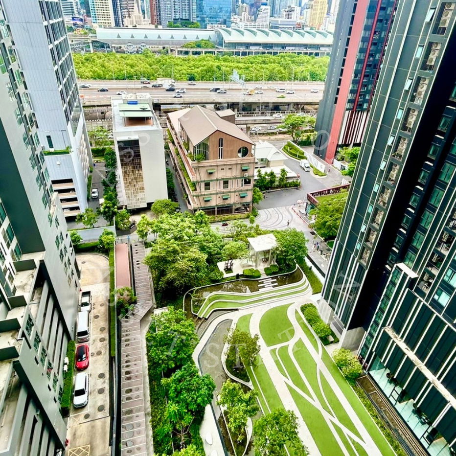 รูป ขายด่วน! 💥 ห้องสวย ทิศใต้ ลมดีตามหลักฮวงจุ้ยที่ Life Asoke - Rama 9 🍀  - รูปที่ 9/9